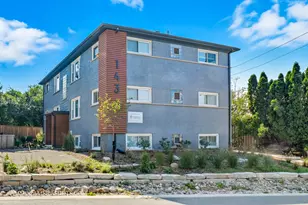 143 Ann St, Clarendon Hills, IL 60514 - Photo 1