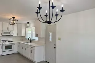 14101 S Saginaw Ave, Burnham, IL 60633 - Photo 6
