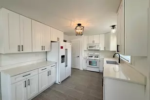 14101 S Saginaw Ave, Burnham, IL 60633 - Photo 8