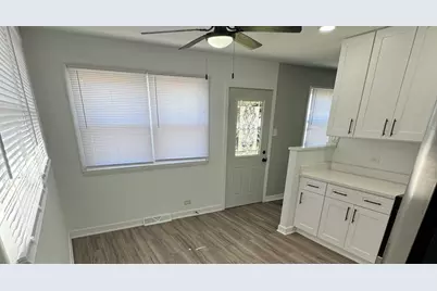 14105 S Saginaw Avenue, Burnham, IL 60633 - Photo 10