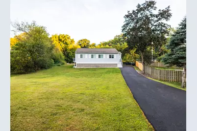 34785 N Gogol Avenue, Ingleside, IL 60041 - Photo 2