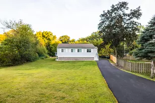 34785 N Gogol Ave, Ingleside, IL 60041 - Photo 2