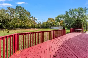 2226 Shannondale Rd, Green Oaks, IL 60048 - Photo 28