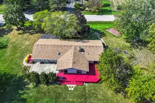 2226 Shannondale Rd, Green Oaks, IL 60048 - Photo 34