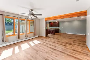 2226 Shannondale Rd, Green Oaks, IL 60048 - Photo 14