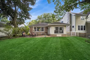 2239 Washington Ave, Wilmette, IL 60091 - Photo 18