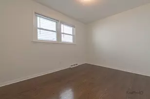 3704 W 57th St, Chicago, IL 60629 - Photo 14