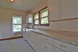 760 Guthrie St, Ottawa, IL 61350 - Photo 8