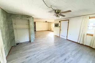 702 E Timber St, Pontiac, IL 61764 - Photo 4