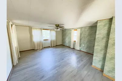 702 E Timber Street, Pontiac, IL 61764 - Photo 6