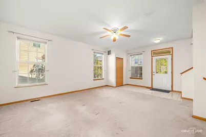 650 Littleton Trail #22-4, Elgin, IL 60120 - Photo 4