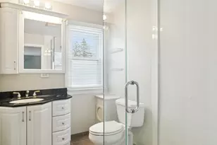 156 Blueberry Rd, Libertyville, IL 60048 - Photo 16