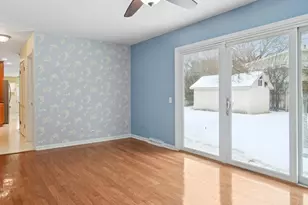 156 Blueberry Rd, Libertyville, IL 60048 - Photo 8