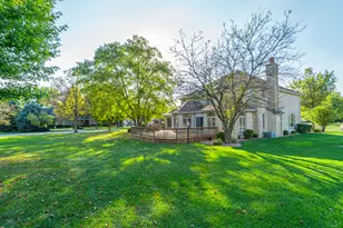 310 Barrington Dr, Bourbonnais, IL 60914 - Photo 56