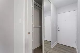 7710 N Sheridan Rd, Chicago, IL 60626 - Photo 10