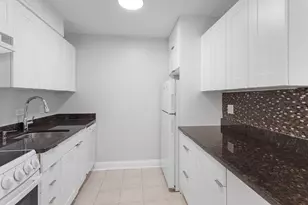 7710 N Sheridan Rd, Chicago, IL 60626 - Photo 4