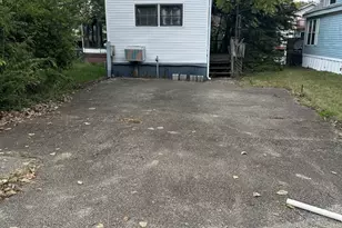 113 Largemouth Ln, Wilmington, IL 60481 - Photo 1