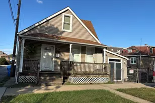 9610 S Escanaba Ave, Chicago, IL 60617 - Photo 1