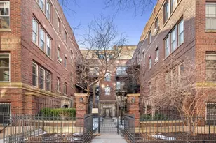 3638 N Pine Grove Ave, Chicago, IL 60613 - Photo 2