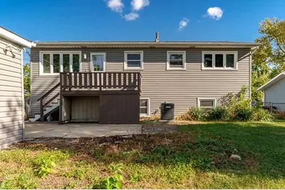 7924 Westview Lane, Woodridge, IL 60517 - Photo 6