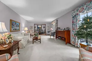 9N601 Santa Fe Trail, Elgin, IL 60124 - Photo 8