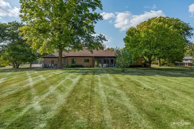 9N601 Santa Fe Trail, Elgin, IL 60124 - Photo 34