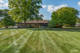 9N601 Santa Fe Trail, Elgin, IL 60124 - Photo 34