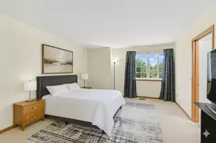 43 W Rustic Ln, Round Lake Beach, IL 60073 - Photo 28