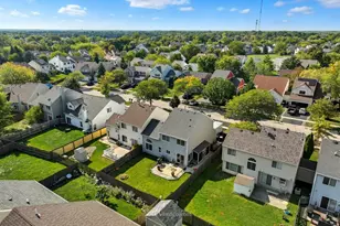 43 W Rustic Ln, Round Lake Beach, IL 60073 - Photo 32