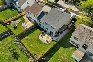 43 W Rustic Ln, Round Lake Beach, IL 60073 - Photo 22