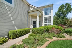 1354 Branden Ct, Bartlett, IL 60103 - Photo 4