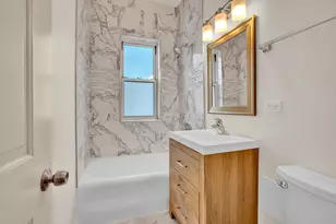 1100 N La Salle Dr, Chicago, IL 60610 - Photo 8