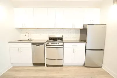 946 W Montrose Avenue #946, Chicago, IL 60613 - Photo 8