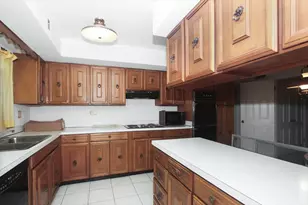 87 Lincolnshire Dr, Lincolnshire, IL 60069 - Photo 6