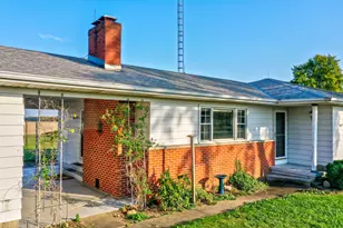 1526 E 18th Rd, Streator, IL 61364 - Photo 4