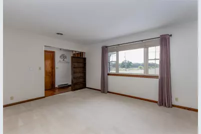 1526 E 18th Road, Streator, IL 61364 - Photo 6