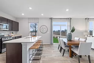 970 Garnet Ln, Montgomery, IL 60538 - Photo 8