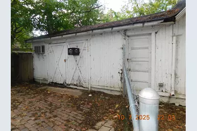 380 Calumet Boulevard, Harvey, IL 60426 - Photo 8