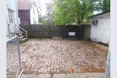 380 Calumet Boulevard, Harvey, IL 60426 - Photo 6