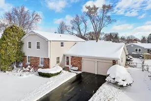 810 Silver Rock Ln, Buffalo Grove, IL 60089 - Photo 32