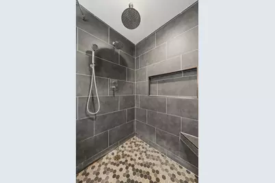 25W257 Gunston Avenue, Naperville, IL 60540 - Photo 16