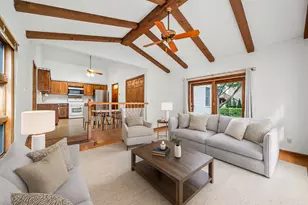 7 Douglas Dr, Sugar Grove, IL 60554 - Photo 14