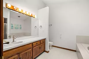 7 Douglas Dr, Sugar Grove, IL 60554 - Photo 22