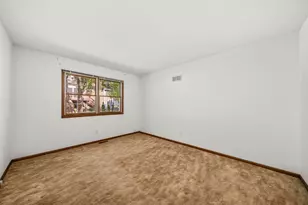 7 Douglas Dr, Sugar Grove, IL 60554 - Photo 26