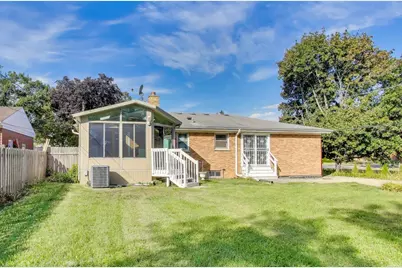 901 S Can Dota Avenue, Mount Prospect, IL 60056 - Photo 32