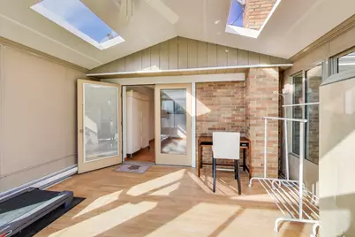 901 S Can Dota Avenue, Mount Prospect, IL 60056 - Photo 20