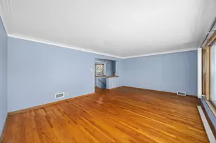 9000 S Cornell Ave, Chicago, IL 60617 - Photo 8