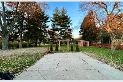 705 W Fabyan Parkway, Geneva, IL 60134 - Photo 30