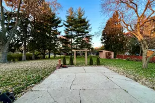 705 W Fabyan Pkwy, Geneva, IL 60134 - Photo 30