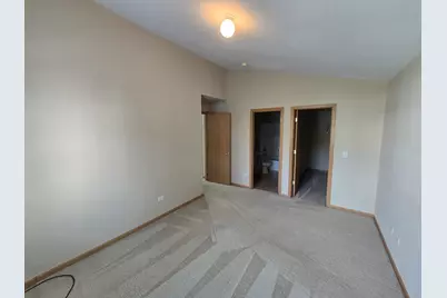 1531 Silverstone Drive #1531, Carpentersville, IL 60110 - Photo 4